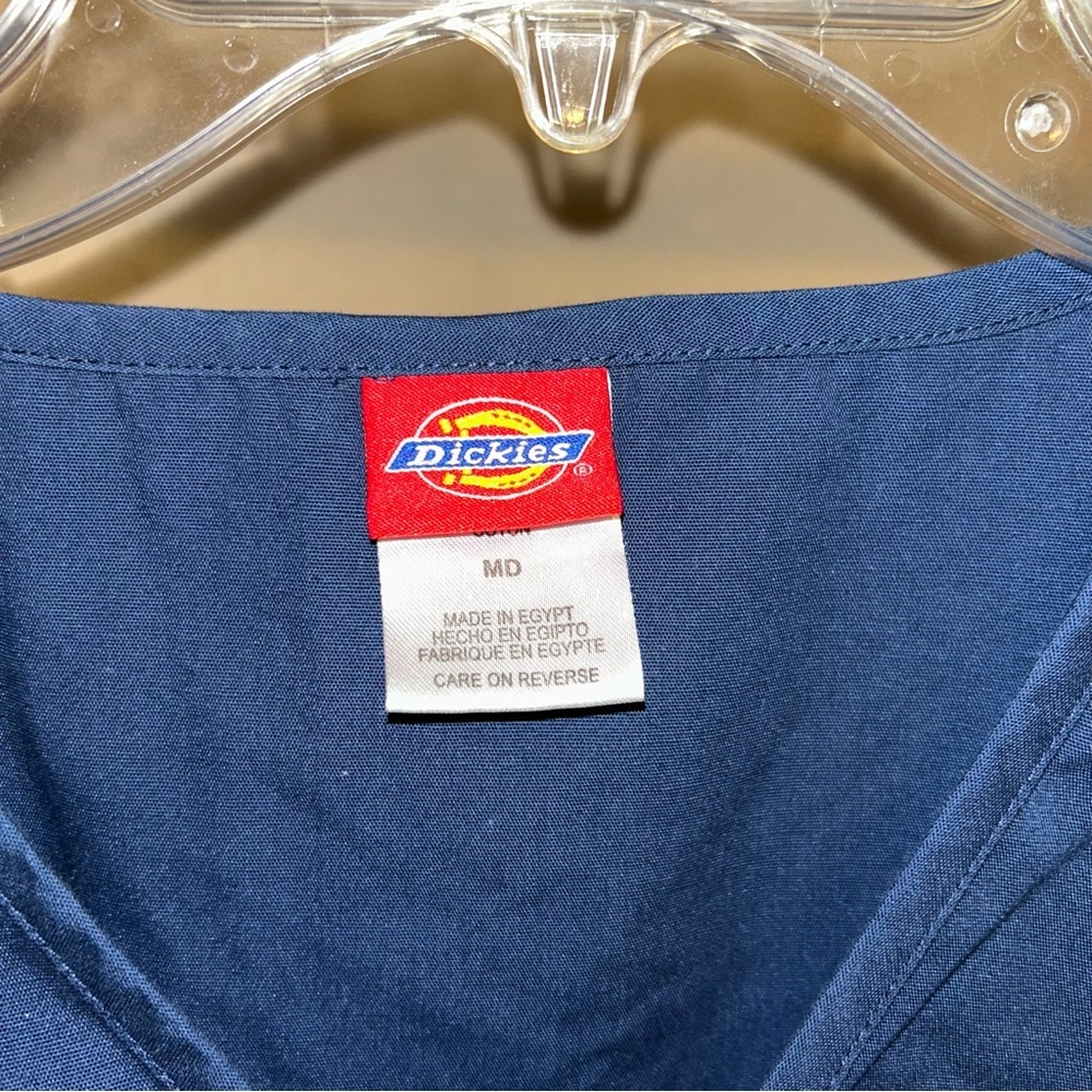 Dickies scrubs top navy blue - Picture 2 of 3